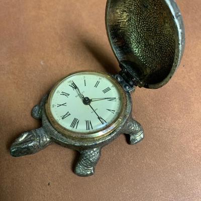 TORTOISE CLOCK