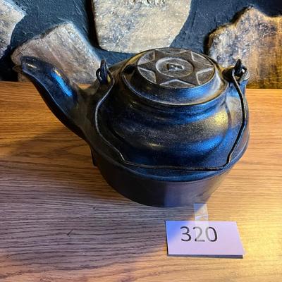 Cast Iron #7 Tea Pot