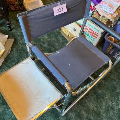 Fold up chair