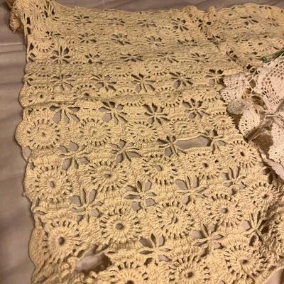 Lot of linens