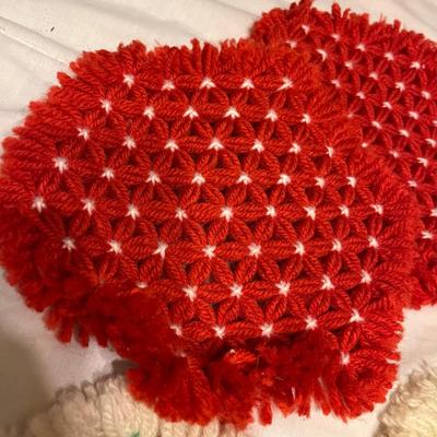Lot of yarn hotpads