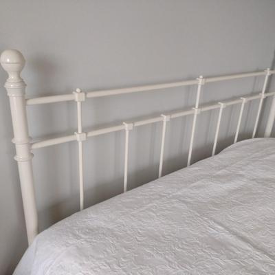 Wrought Iron Frame Queen Sized Bed with Mattress Set (Bedding not Included)