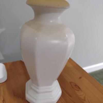 Pair of Matching Ceramic Ginger Jar Shaped Lamps