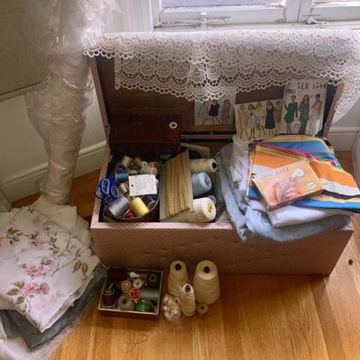 Lot of various sewing items