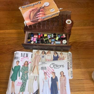 Lot of various sewing items