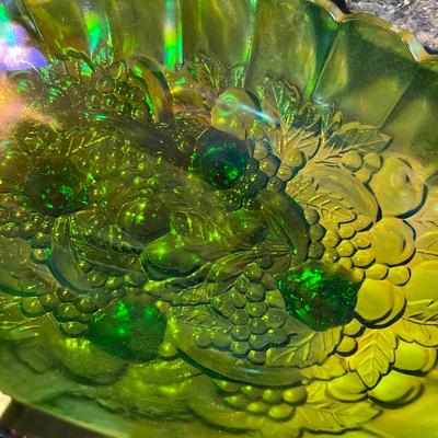 Indiana Glass Lime Green Carnival Glass Bowl