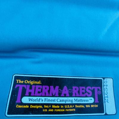Therms Rest and Alps Mountaineering Camping Matâ€™s (BR2-NM)