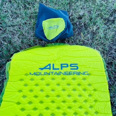 Therms Rest and Alps Mountaineering Camping Matâ€™s (BR2-NM)
