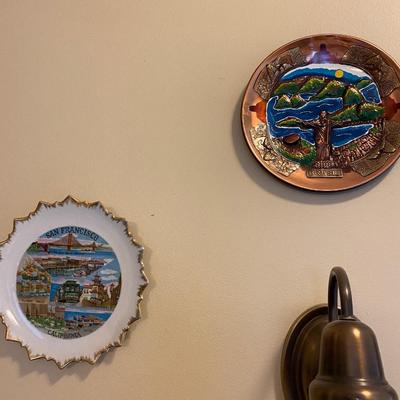 Grouping of wall plates from various countries