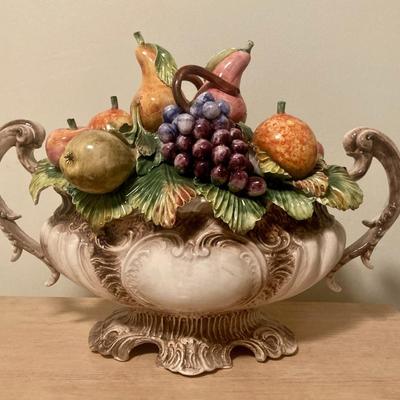 Large Capodimonte basket of fruit