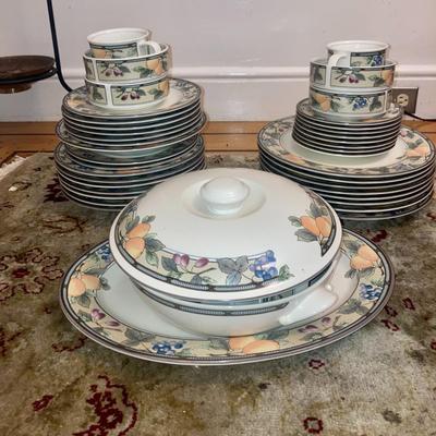 Mikasa Intaglio Garden Harvest Dinnerware