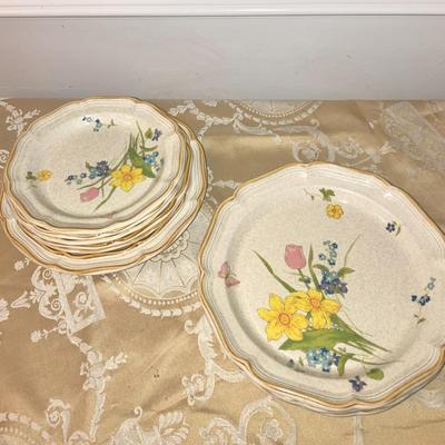 Mikasa Garden Club Plates "Early Spring" EC 408