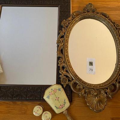 Grouping of decorative items