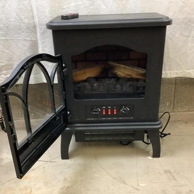 1459 Will Brands Electric Wood Stove Style Heater with Remote
