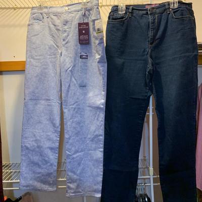 Size 12/14 Pants, Brand New with Tags: Gloria Vanderbilt, Lucy Paris, Lee, & More (MBW-HS)