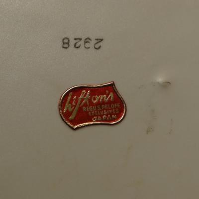 COLLECTABLE PLATES LEFTON