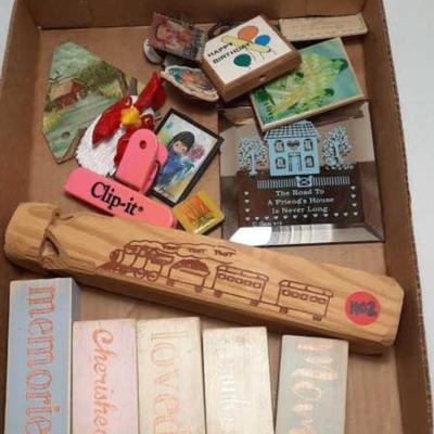 Flat of Vintage Collectibles Magnets, wood blocks