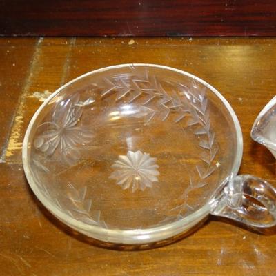 ELEGANT VINTAGE GLASS PIECES