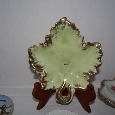 Souvenir Plates
