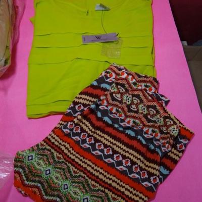 WOMANS SIZE 3X SHIRT AND CAPRIS NWT