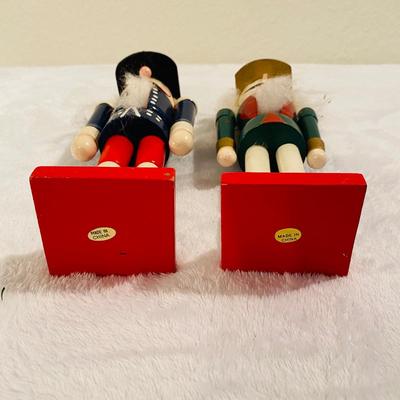 Lot of Christmas Nutcrackers (G-SL)