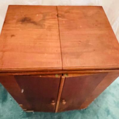 Singer Sewing Table  (GR-JM)