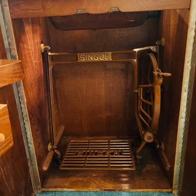 Singer Sewing Table  (GR-JM)