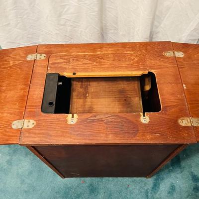 Singer Sewing Table  (GR-JM)