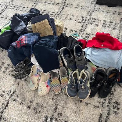 2 bags of clothes womens and kids