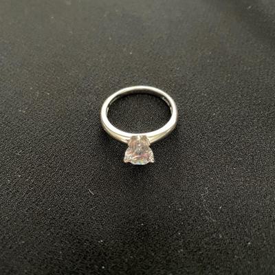 2 CARAT PEAR SHAPE SOLITAIRE SET IN STERLING SILVER
