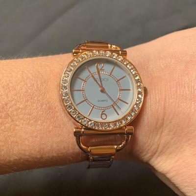 Rose gold Claw Watch