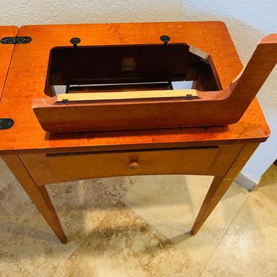 Small Sewing Table  (LR-JM)