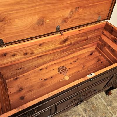Lot #181  Vintage Queen Anne Style LANE Cedar Chest with Key