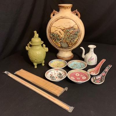 Japanese Pottery Vase, Footed Ginger Jar & More (DR-HS)