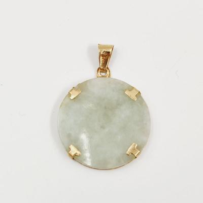 14K GOLD LIGHT GREEN JADE PENDANT
