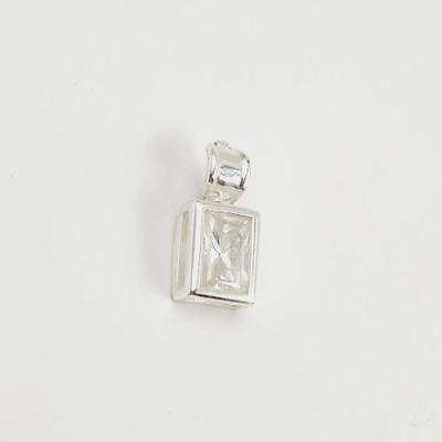 BEAUTIFUL .925 SILVER & CZ PENDANT