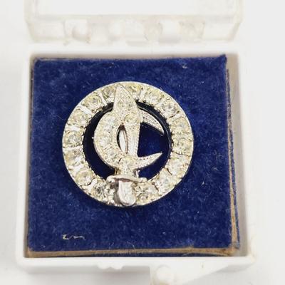 MASONIC TEMPLE LAPEL PIN