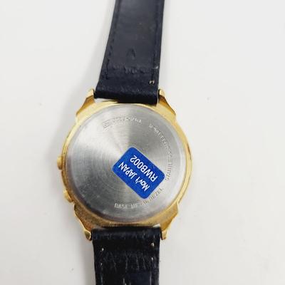 VINTAGE MICKEY & MINNIE WATCH PIECES