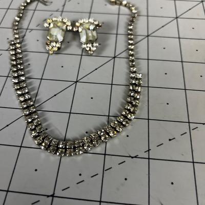 2 show Buckles and Chocker Necklace 