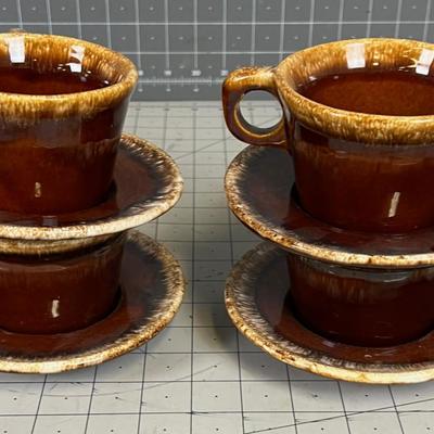 4 Hull Coffee Cups and saucers 
