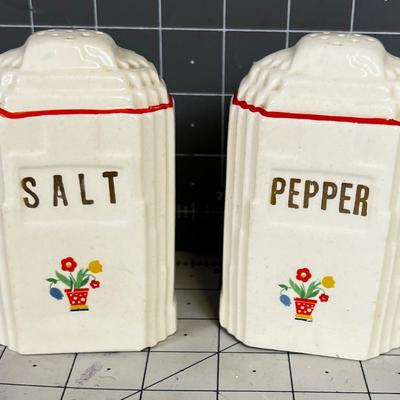Antique Art Deco Salt & Pepper Shakers