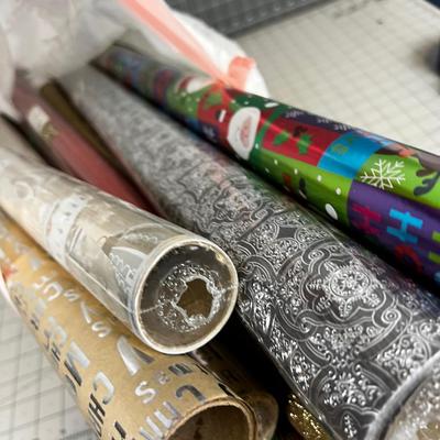 Christmas & Holiday Wrapping Paper NEW 