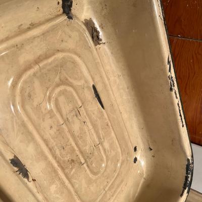 Granite ware roasting pan