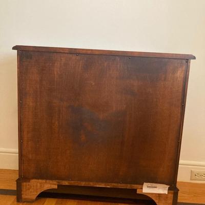 Hall cabinet