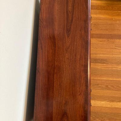 Hall cabinet