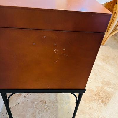 Box Table on Metal Stand  (LR-JM)