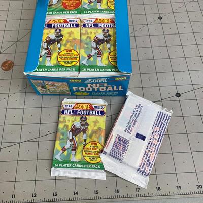 #34 NFL Football 1990 Player Cards Box Series 2 OPENED