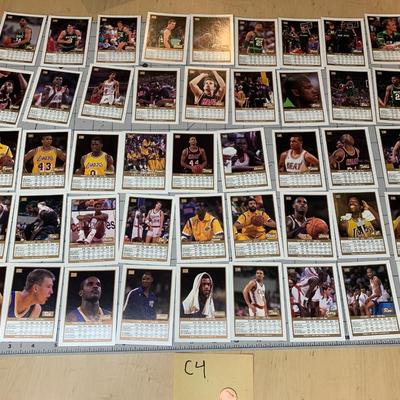 #122 Skybox 1990 NBA Cards C4