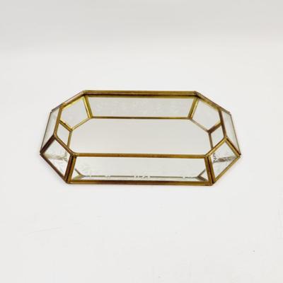 BEAUTIFUL ETCHED GLASS & BRASS DECOR