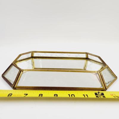 BEAUTIFUL ETCHED GLASS & BRASS DECOR